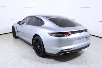 2022 Porsche Panamera 4