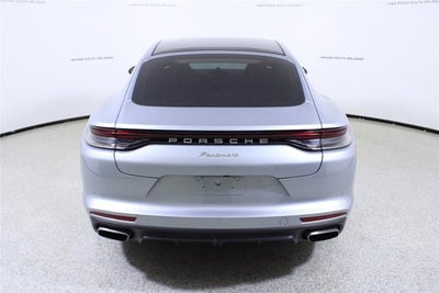 2022 Porsche Panamera 4