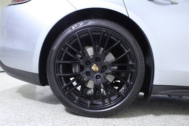 2022 Porsche Panamera 4