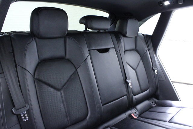 2018 Porsche Macan Base