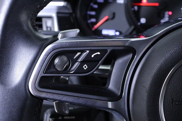 2018 Porsche Macan Base