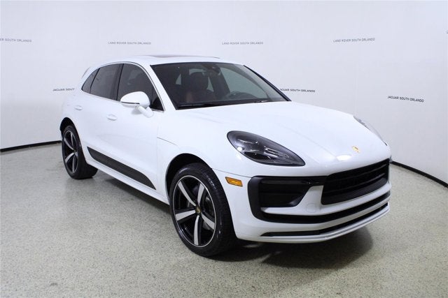 2022 Porsche Macan Base