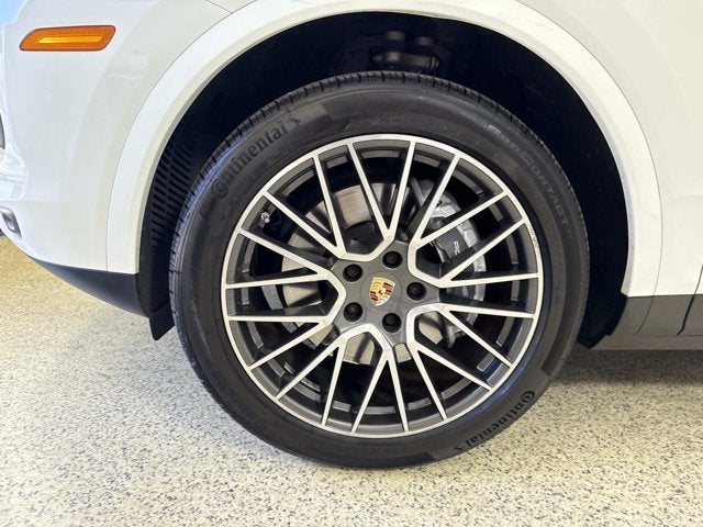 2021 Porsche Cayenne Base