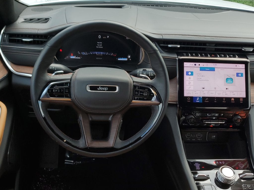 2022 Jeep Grand Cherokee Summit