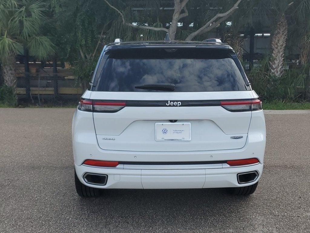 2022 Jeep Grand Cherokee Summit