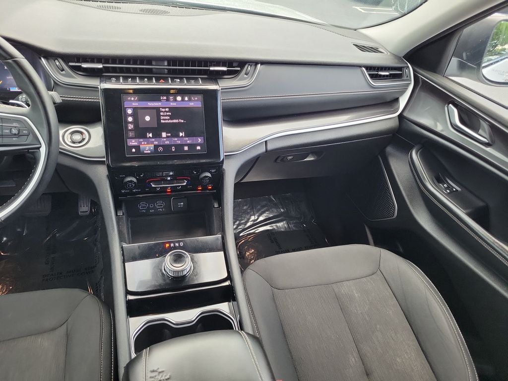 2022 Jeep Grand Cherokee L Laredo