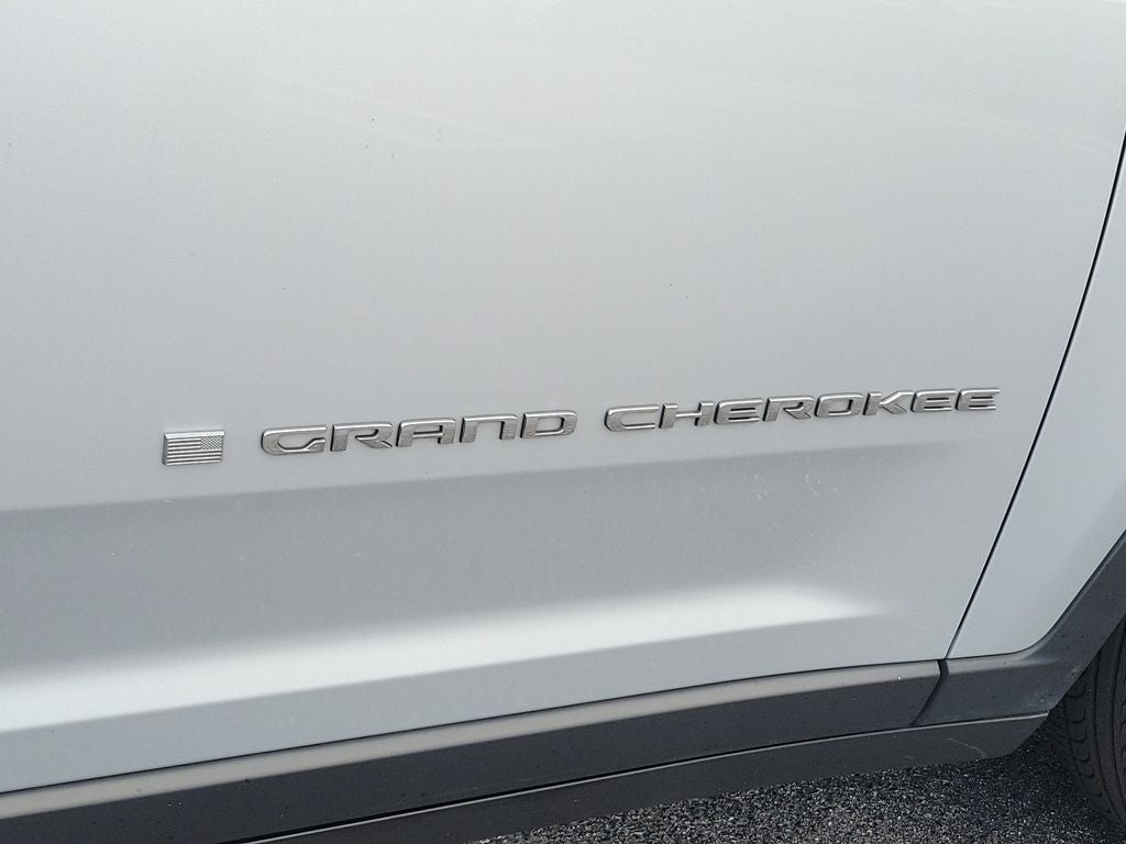 2022 Jeep Grand Cherokee L Laredo