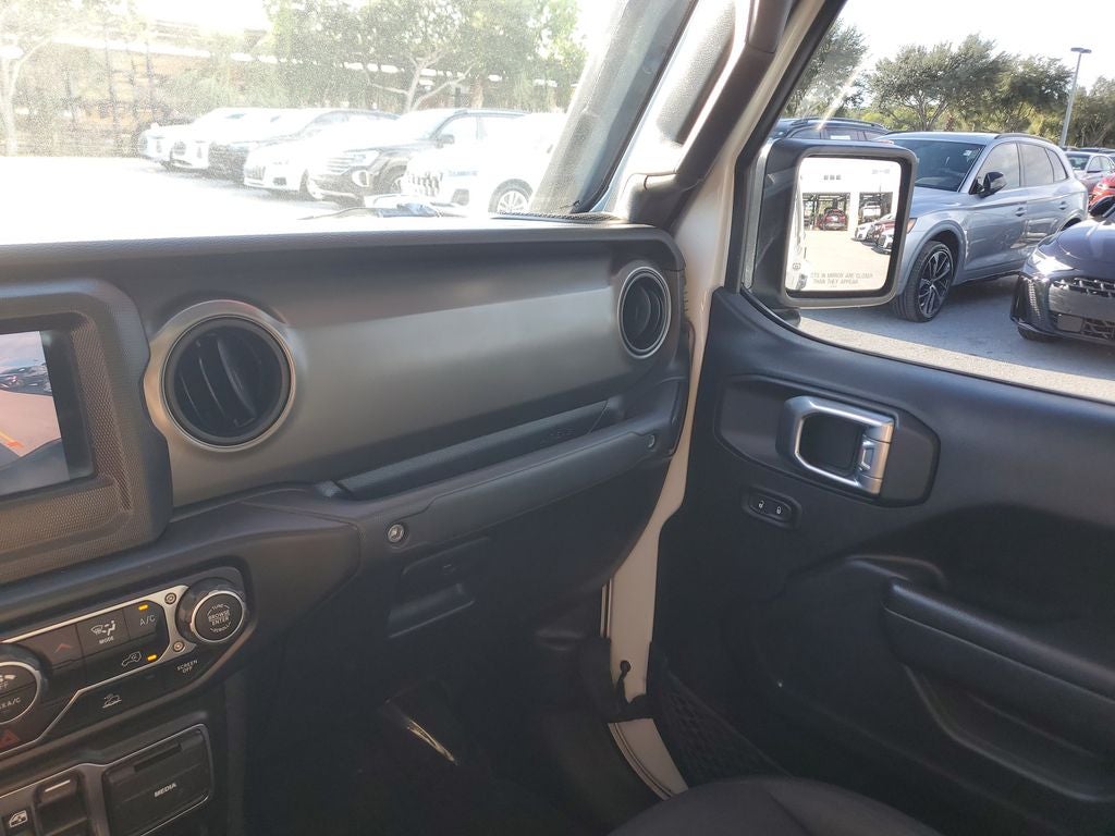 2022 Jeep Gladiator Sport