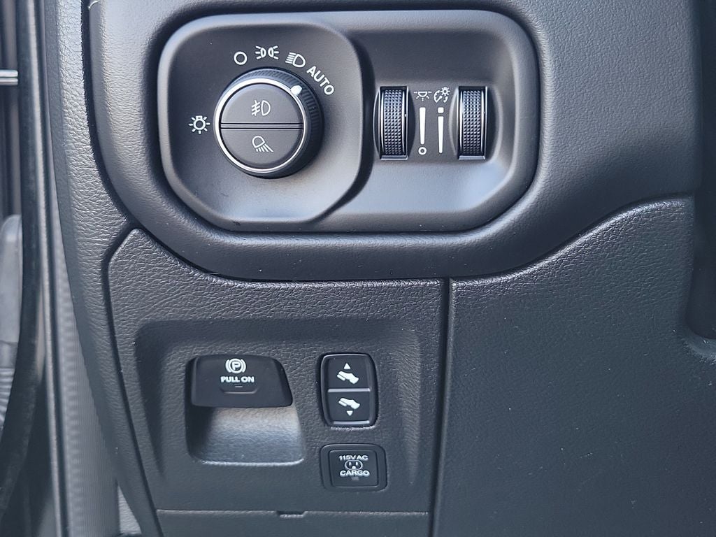 2023 RAM 1500 Limited