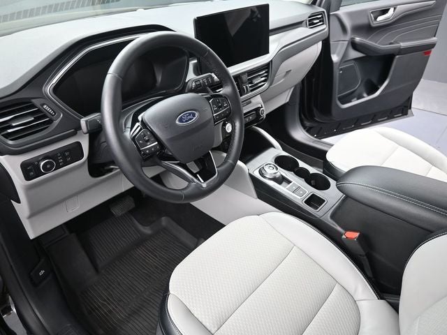 2025 Ford Escape Plug-In Hybrid Base