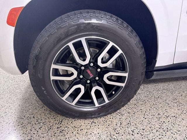 2022 GMC Yukon AT4