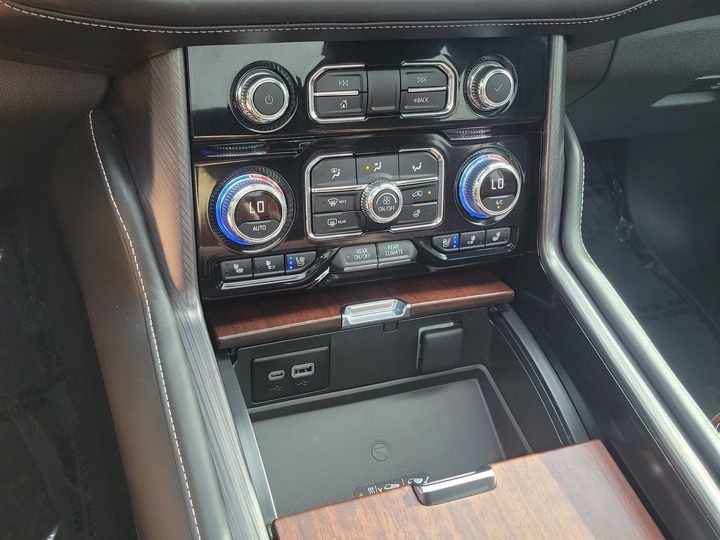 2024 GMC Yukon Denali Ultimate Denali Ultimate