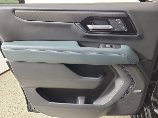 2025 GMC Yukon XL AT4