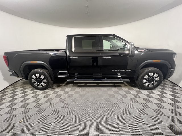 2024 GMC Sierra 2500HD 4WD Crew Cab 159"" Denali