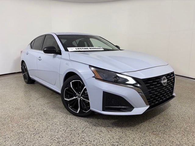 2025 Nissan Altima 2.5 SR