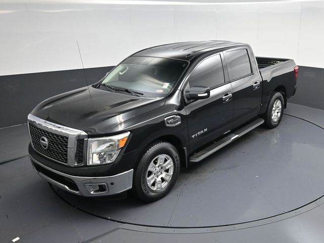 2017 Nissan Titan SV