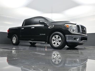 2017 Nissan Titan SV