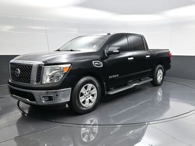 2017 Nissan Titan SV