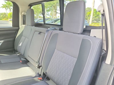 2022 Nissan Titan SV