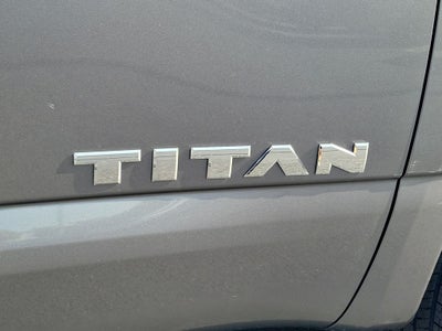 2022 Nissan Titan SV