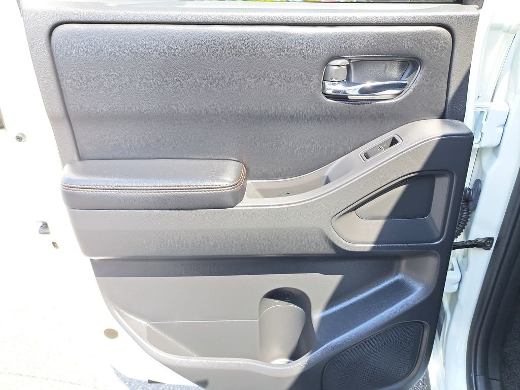 2025 Nissan Frontier PRO-X