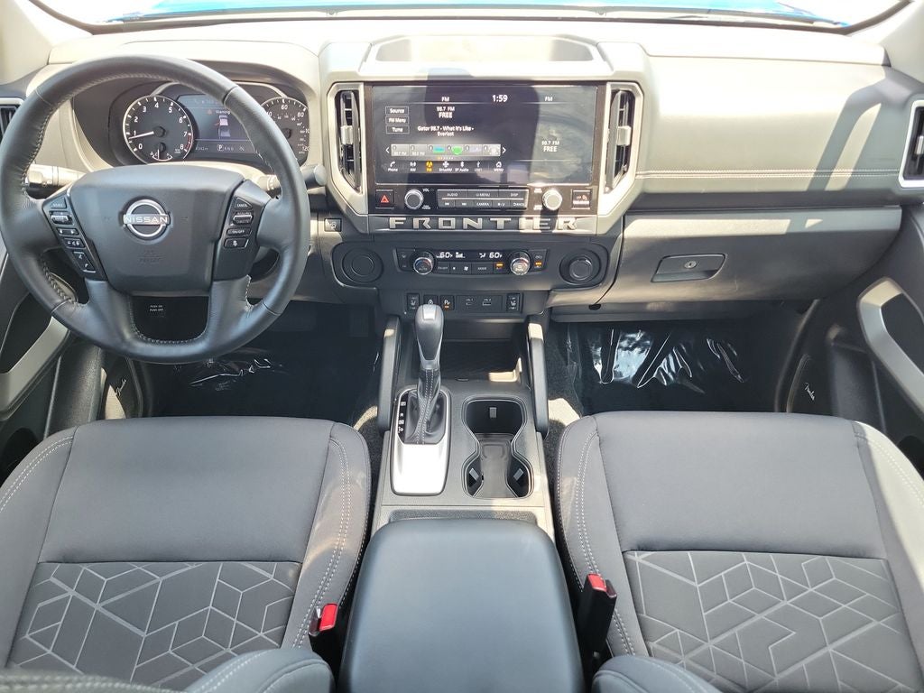 2025 Nissan Frontier SV