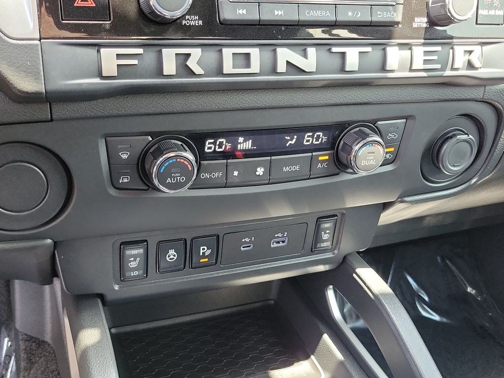 2025 Nissan Frontier SV