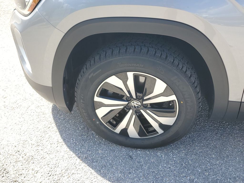 2024 Volkswagen Atlas 2.0T SE