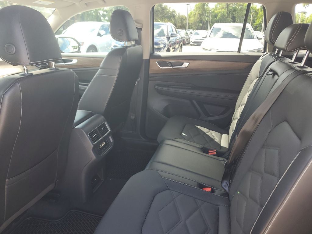 2024 Volkswagen Atlas 2.0T SE