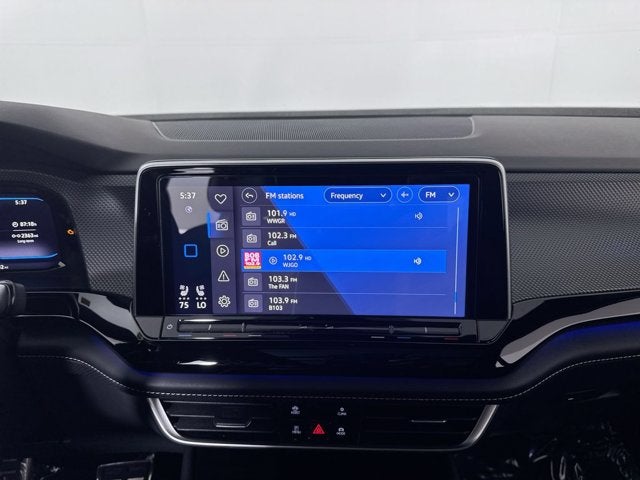 2024 Volkswagen Atlas Cross Sport 2.0T SEL Premium R-Line