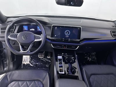 2024 Volkswagen Atlas Cross Sport 2.0T SEL Premium R-Line