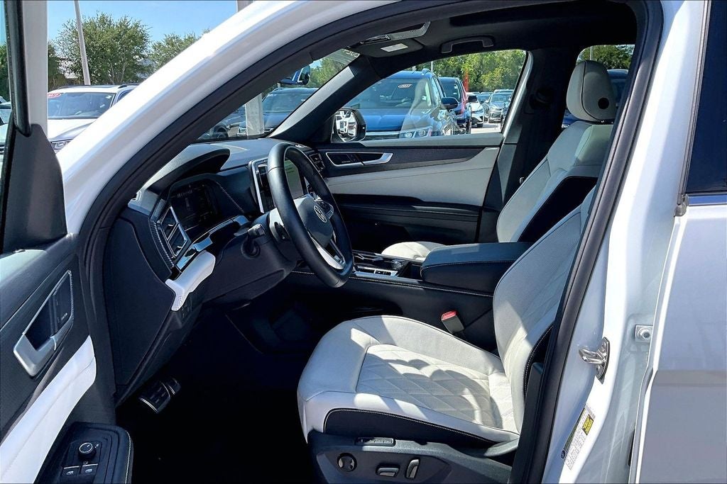 2024 Volkswagen Atlas Cross Sport 2.0T SEL Premium R-Line