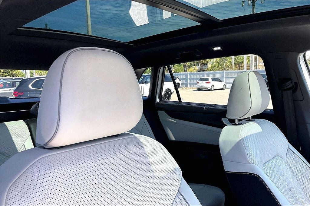 2024 Volkswagen Atlas Cross Sport 2.0T SEL Premium R-Line