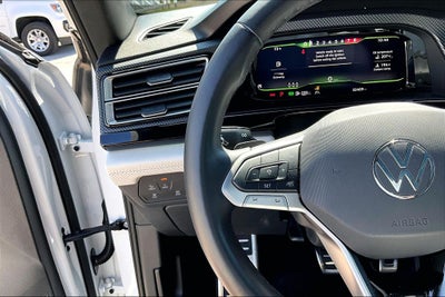 2024 Volkswagen Atlas Cross Sport 2.0T SEL Premium R-Line