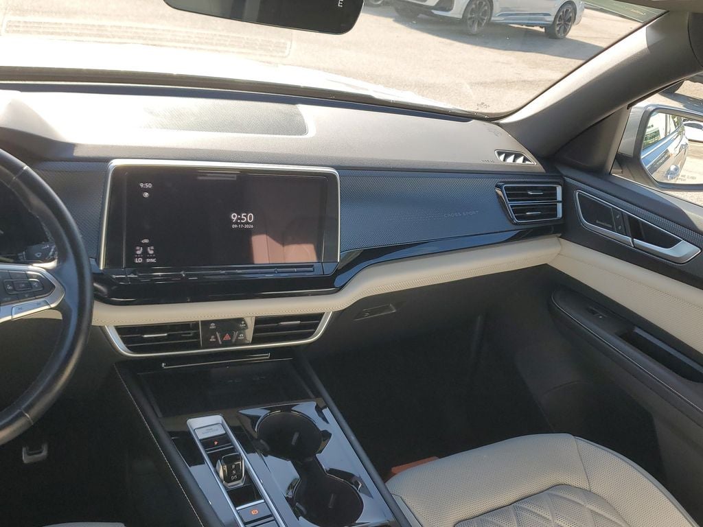2024 Volkswagen Atlas Cross Sport 2.0T SEL Premium R-Line