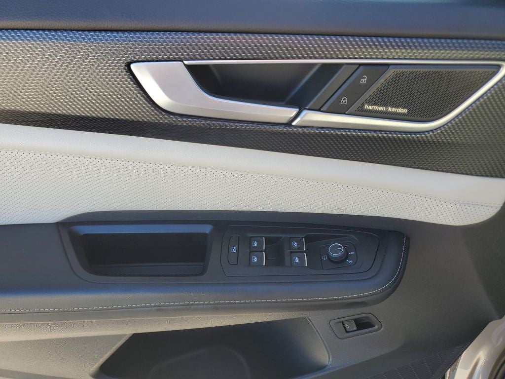 2024 Volkswagen Atlas Cross Sport 2.0T SEL Premium R-Line
