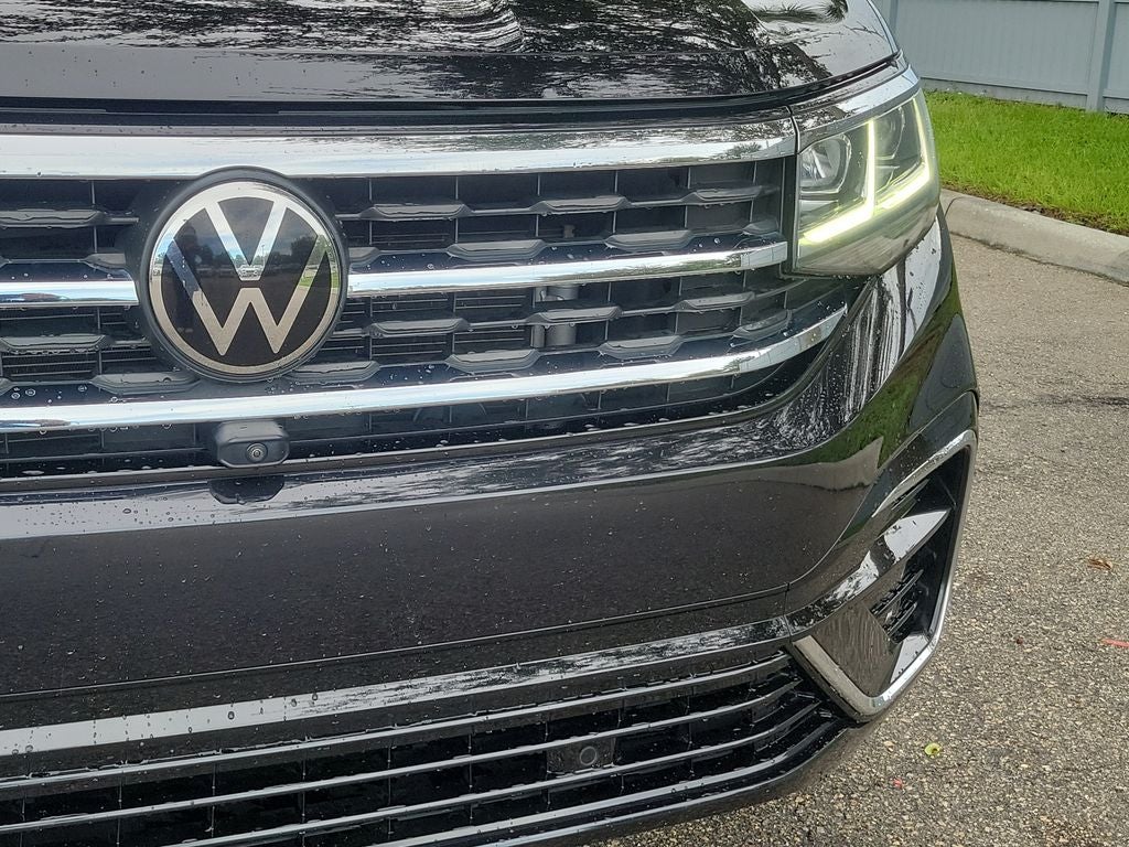 2023 Volkswagen Atlas Cross Sport 3.6L V6 SEL Premium R-Line