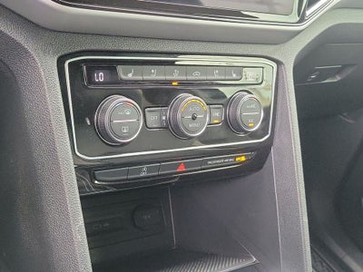 2023 Volkswagen Atlas Cross Sport 3.6L V6 SEL Premium R-Line