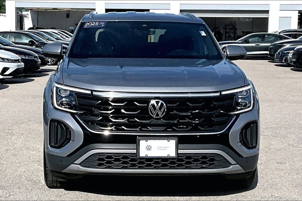 2025 Volkswagen Atlas Cross Sport 2.0T SE w/Technology