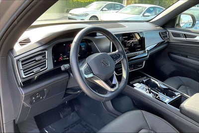 2025 Volkswagen Atlas Cross Sport 2.0T SE w/Technology