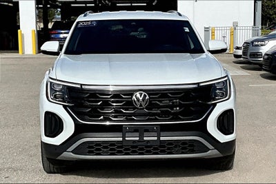2025 Volkswagen Atlas Cross Sport 2.0T SE w/Technology