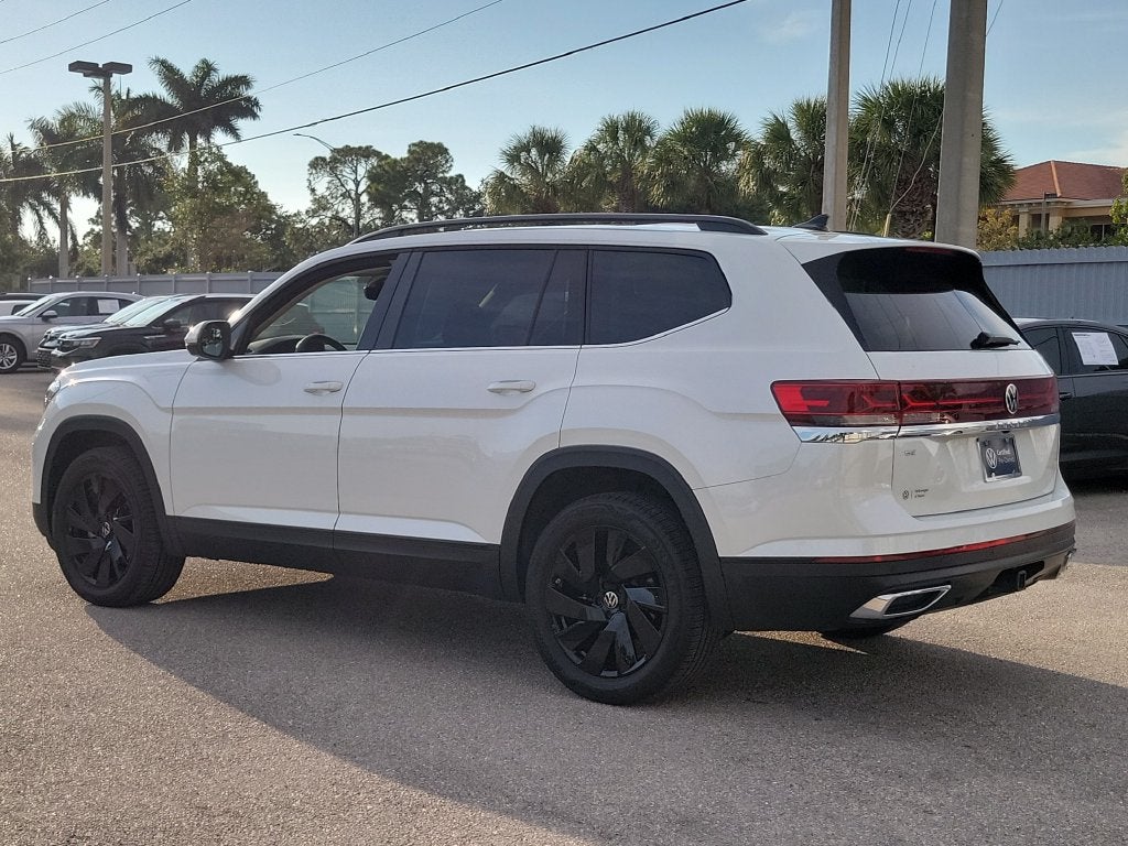 2026 Volkswagen Atlas SE w/Technology