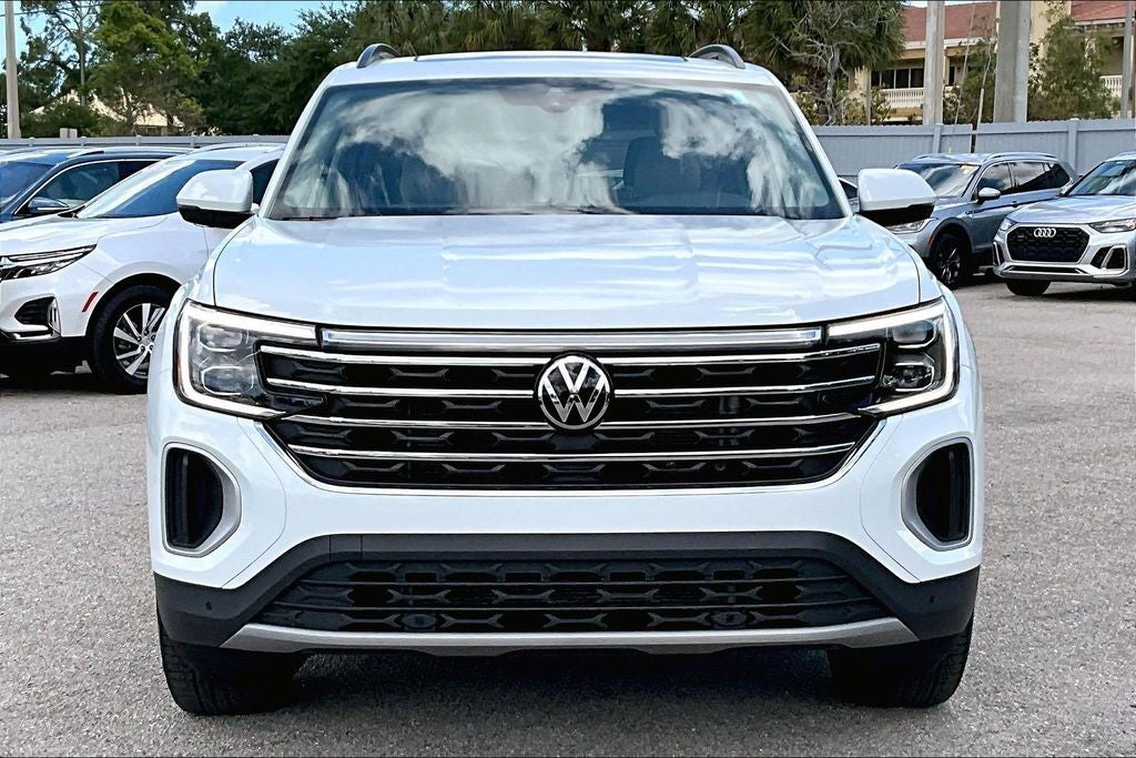 2025 Volkswagen Atlas 2.0T SE w/Technology