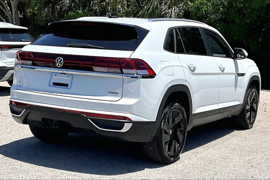 2026 Volkswagen Atlas Cross Sport 2.0T SE w/Technology