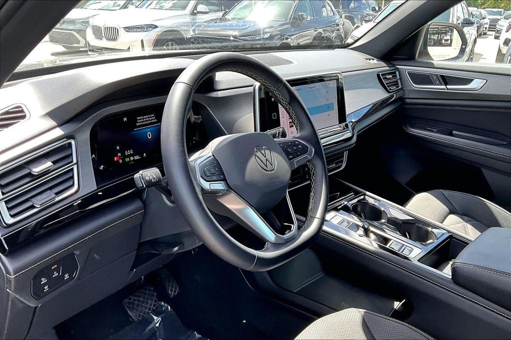 2025 Volkswagen Atlas Cross Sport 2.0T SE w/Technology