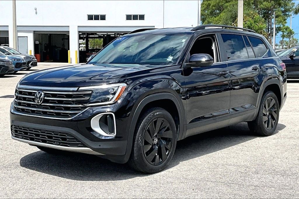 2024 Volkswagen Atlas 2.0T SE w/Technology