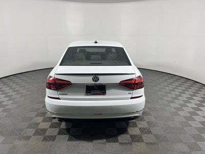 2019 Volkswagen Passat 2.0T SE R-Line