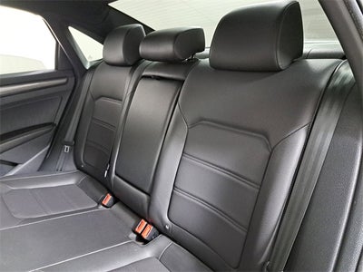 2022 Volkswagen Passat 2.0T R-Line