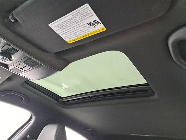 2022 Volkswagen Passat 2.0T R-Line