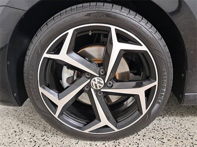 2022 Volkswagen Passat 2.0T R-Line